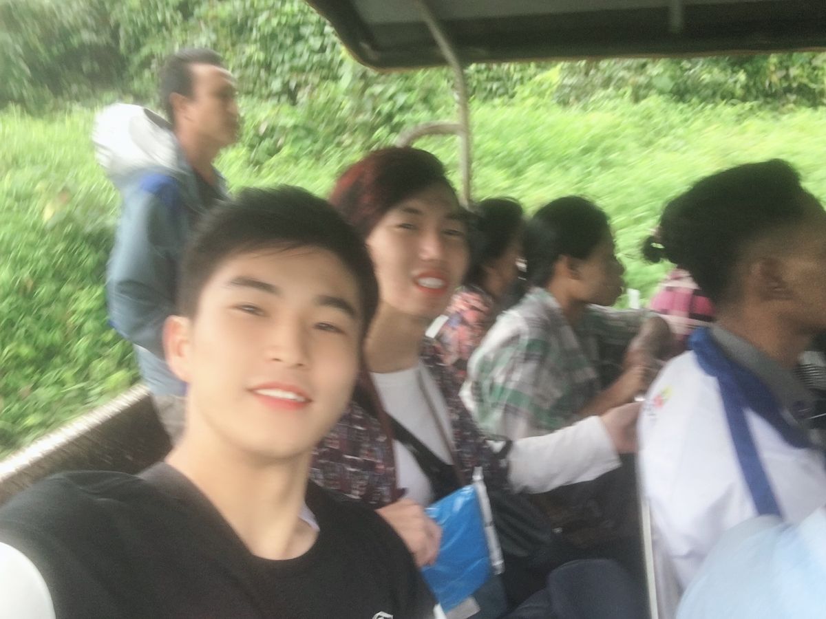 日帰り弾丸パガンから休む間もなくチャイティーヨーへ！
アウミンガラーのバス...