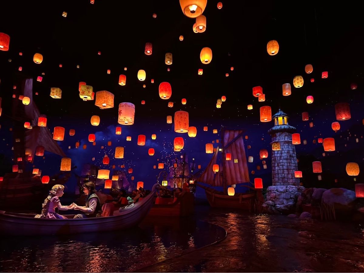 足が疲れすぎて途中船で移動できるアトラクション