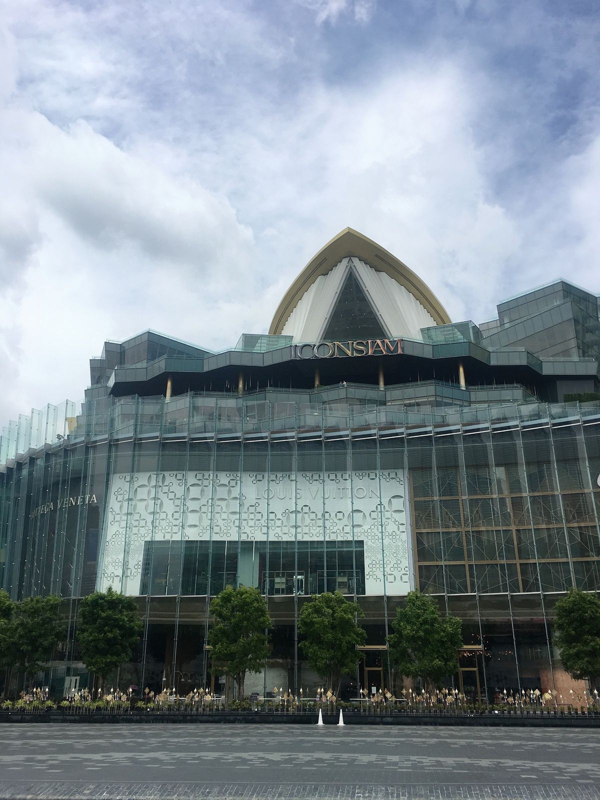 アイコンサイアム。デカいショッピングモール
トゥクトゥクのおじちゃんかわいい🛺