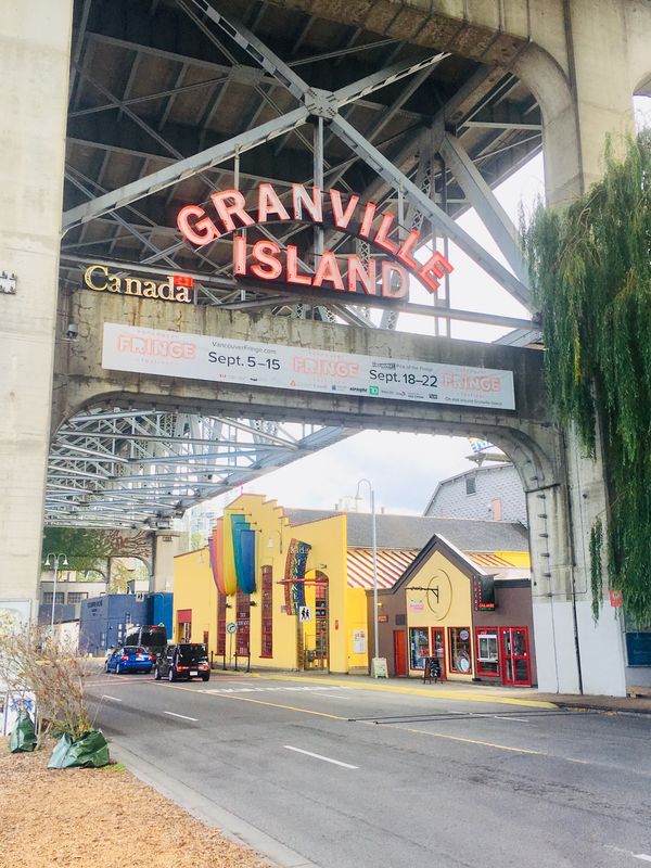 カナダ・バンフ「武田のもとへ1人旅」の写真：バンクーバーで有名な観光スポットらしいグ...