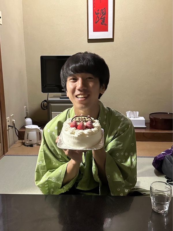 日本・伊豆大島「伊豆大島よしくん初の誕生日お祝い旅行」の写真：宿にケーキ買ってもらってサプライズ