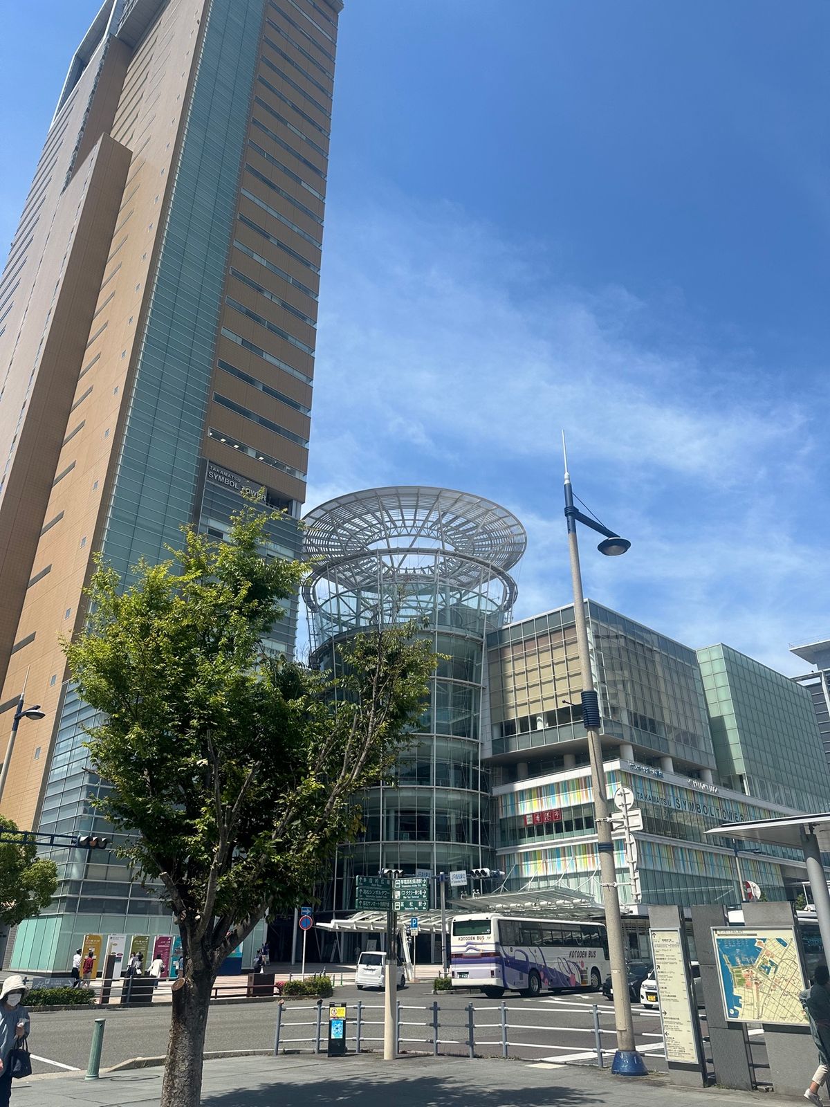 2日目！！
海沿いドライブして香川まで来た🚗
本場のうどん堪能！！