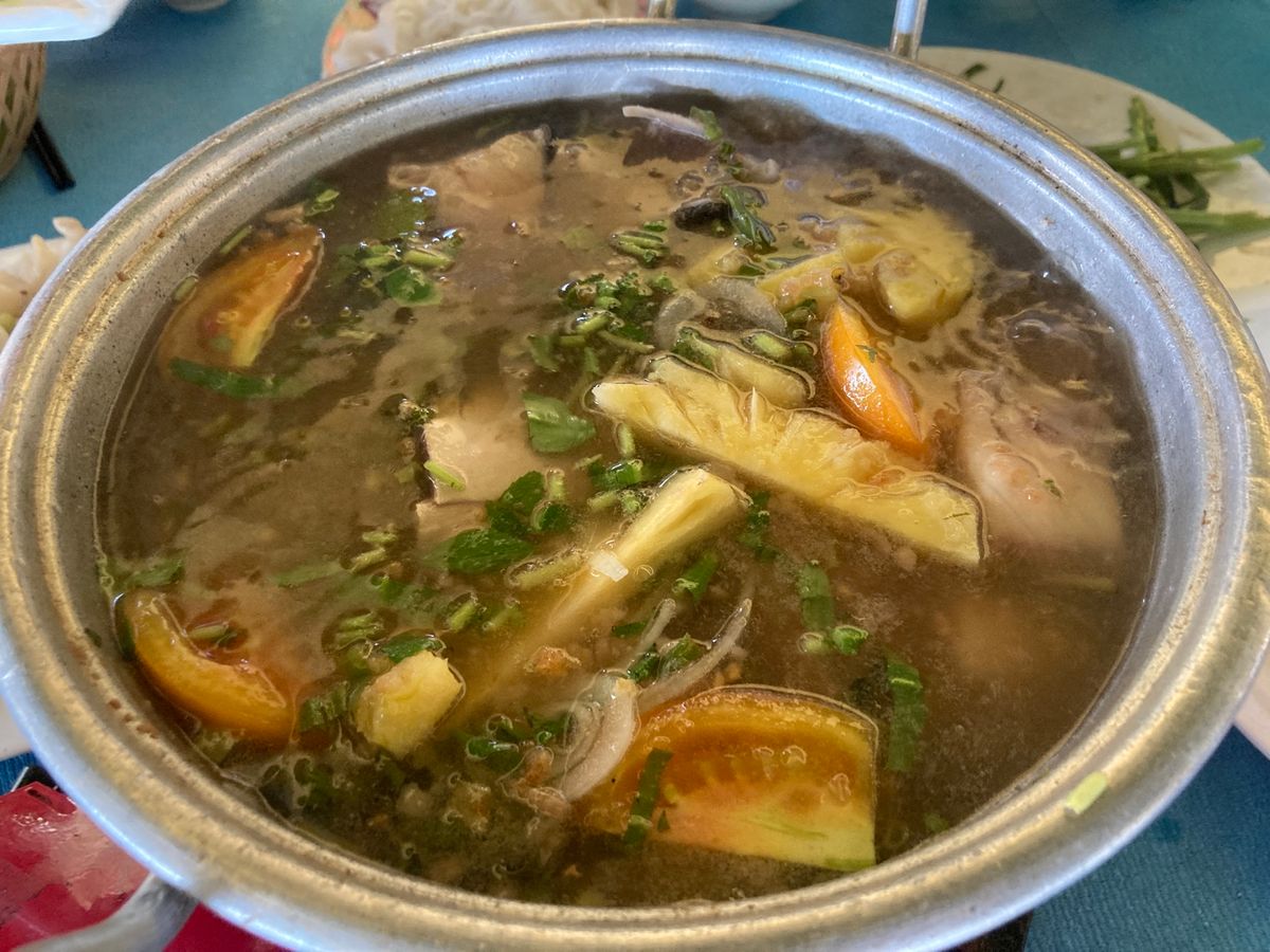 南シナ海へ。
今回は魚が予想以上に美味しかった。
cá ngát kho(...