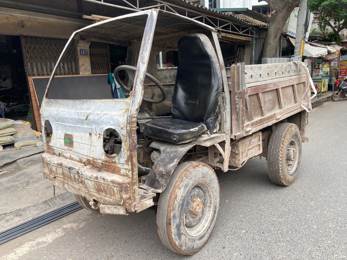 バスで終点のバッチャンに入る手前で降り、ホン川に流れ込むSông Bắc ...