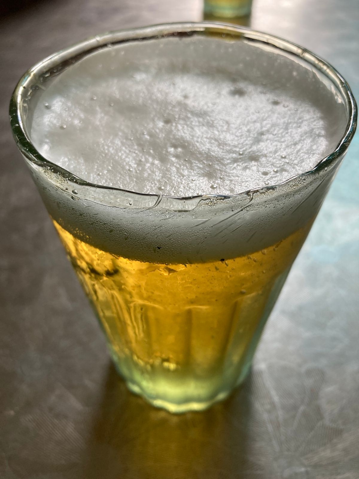 キムラン村 xã Kim Lan
ビアホイを見つけ、昼食。Đậu tẩm ...