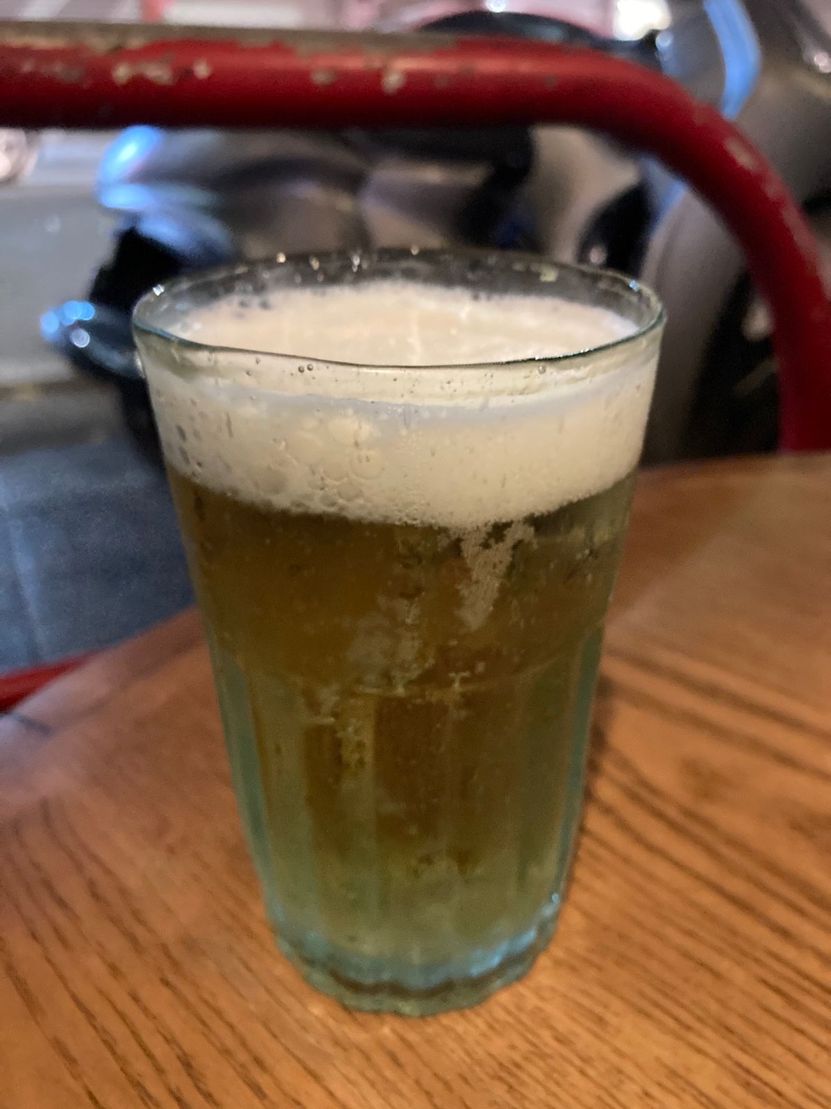 ハノイノイバイ空港から初めてバスで市内に行ってみました。時間もタクシーと比...