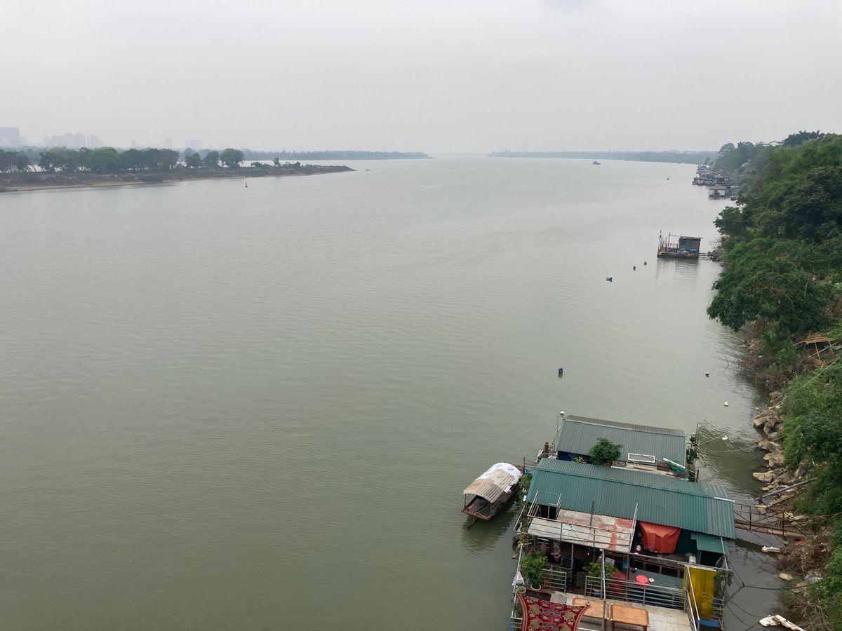 私的にハノイで一番好きなロンビエン橋cầu Long Biên散歩。旧市街...
