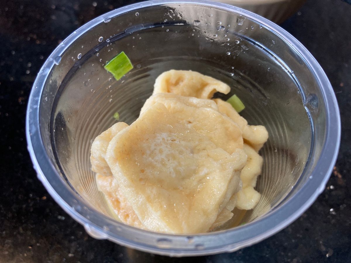 ハノイ
お昼はホン川沿いのビアホイへ。
空芯菜ニンニク炒めrau muốn...