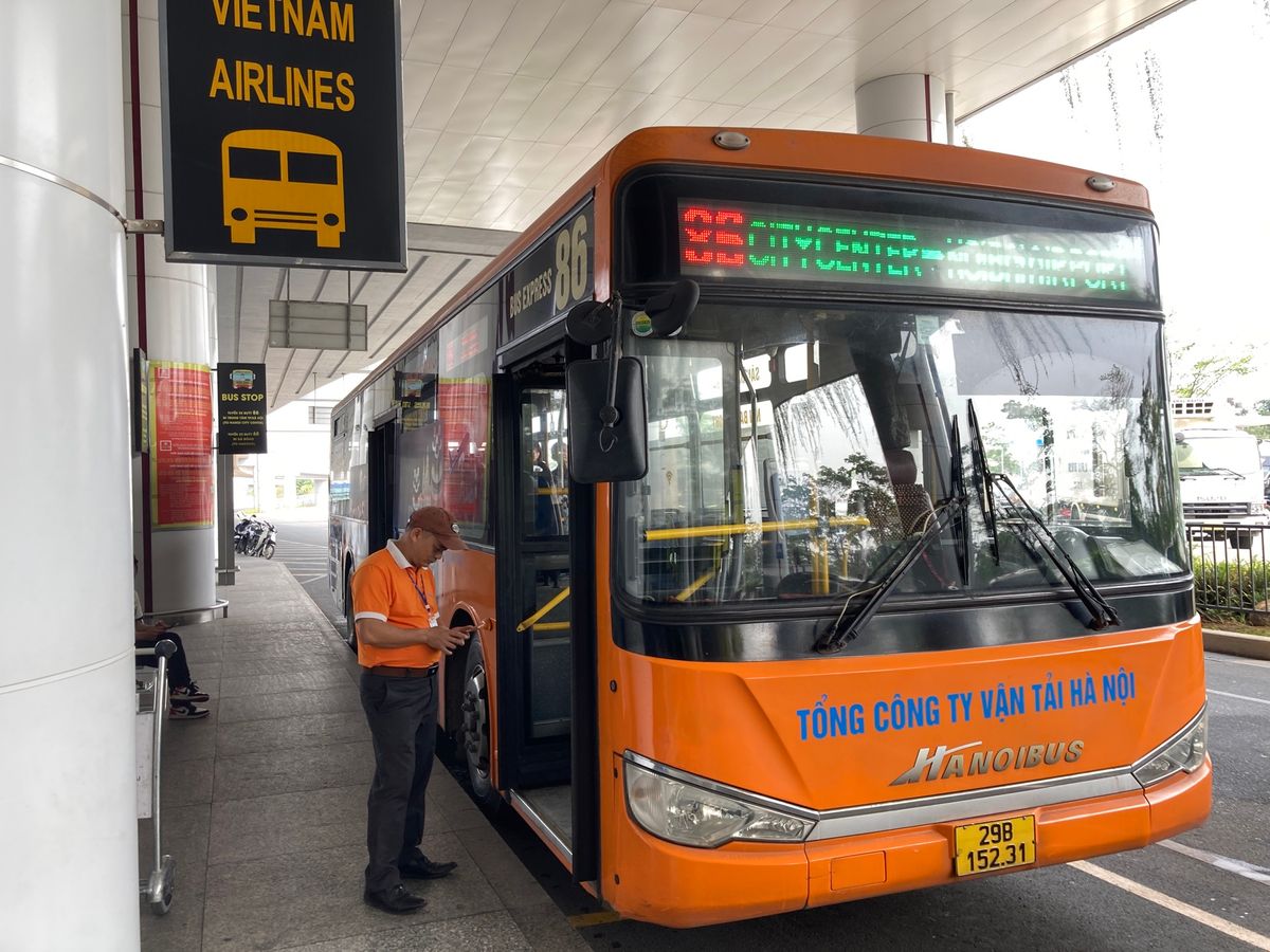 ハノイノイバイ空港から初めてバスで市内に行ってみました。時間もタクシーと比...