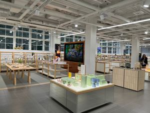 ヘルシンキ
●イッタラ・アラビア本社

ヘルシンキ中央駅のバス停からバスに...