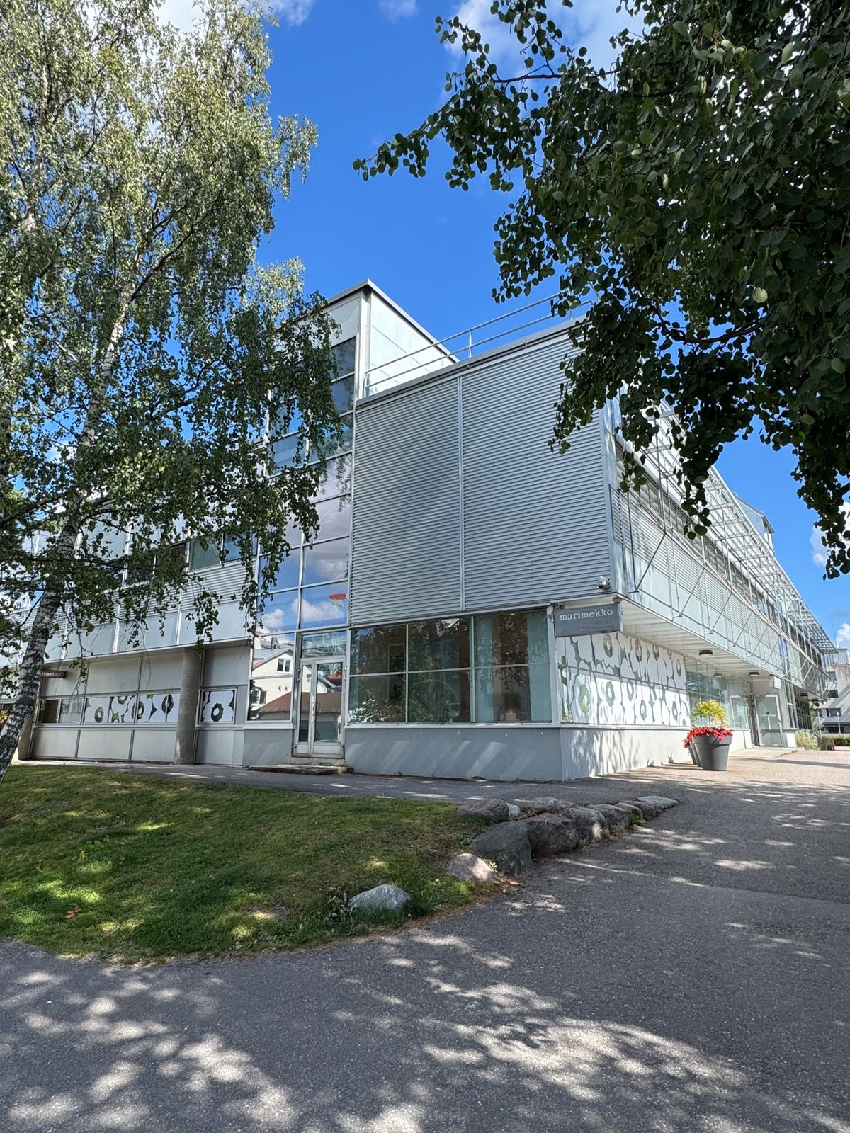 ヘルシンキ
●マリメッコ本社

セントラル液から地下鉄に乗り、マリメッコの...