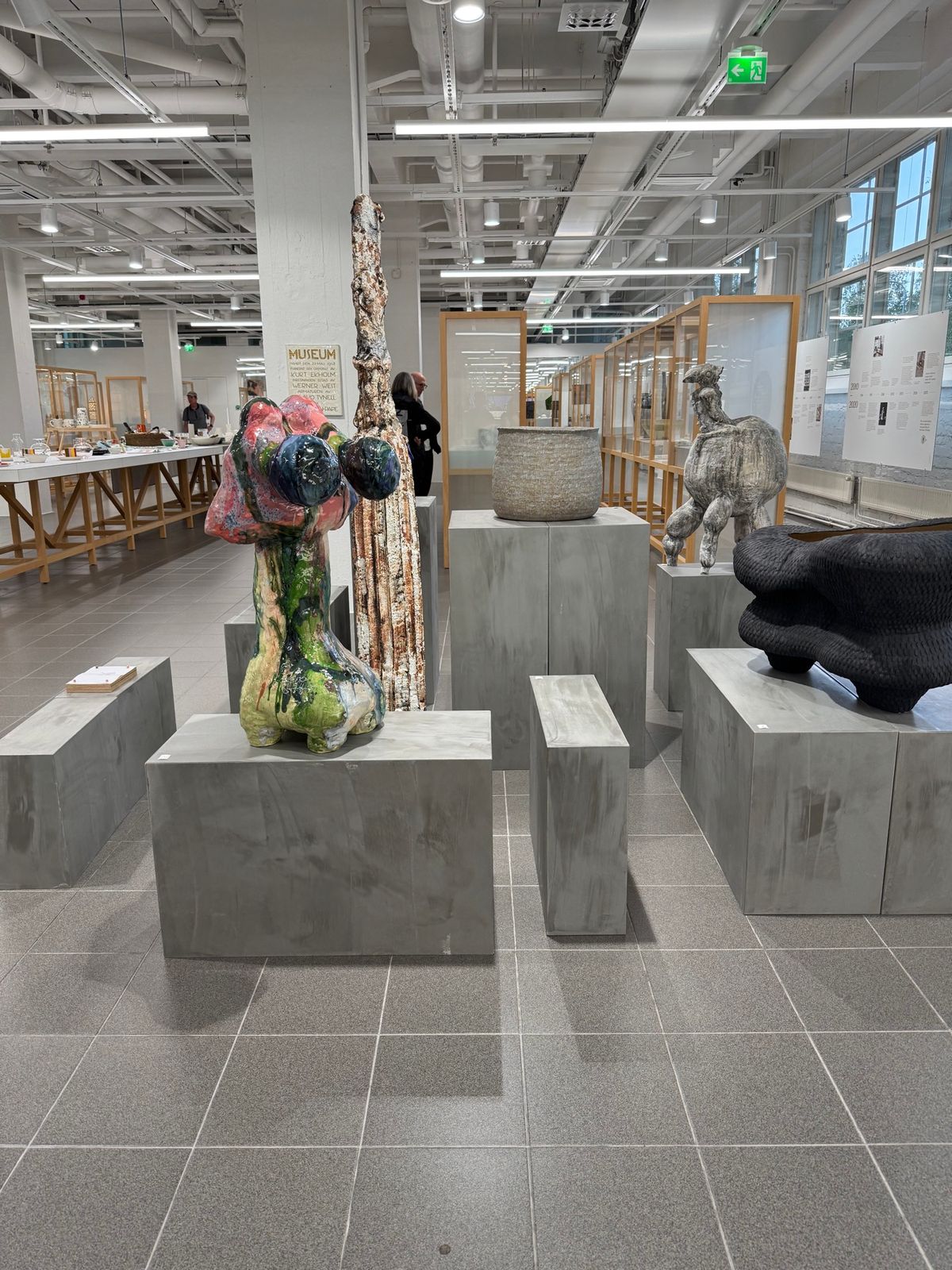 ヘルシンキ
●イッタラ・アラビア本社

ヘルシンキ中央駅のバス停からバスに...