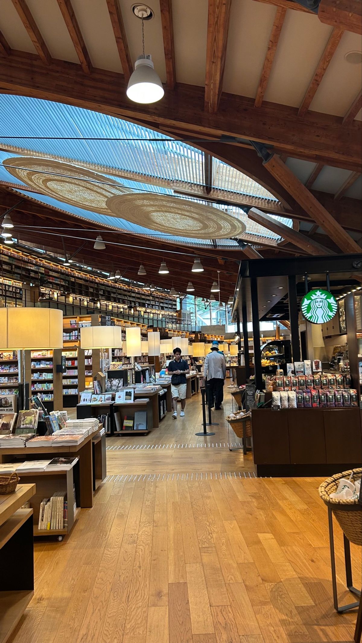 武雄市図書館📖´-
とても素敵な本が沢山(☆∀☆)
本好きの私にはたまらな...