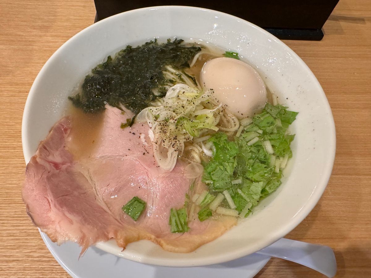 砂丘と牛骨ラーメン