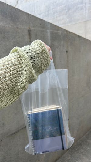 地中美術館
とにかく沢山人がいたけど、駐輪場から美術館までの道のりの景色が...