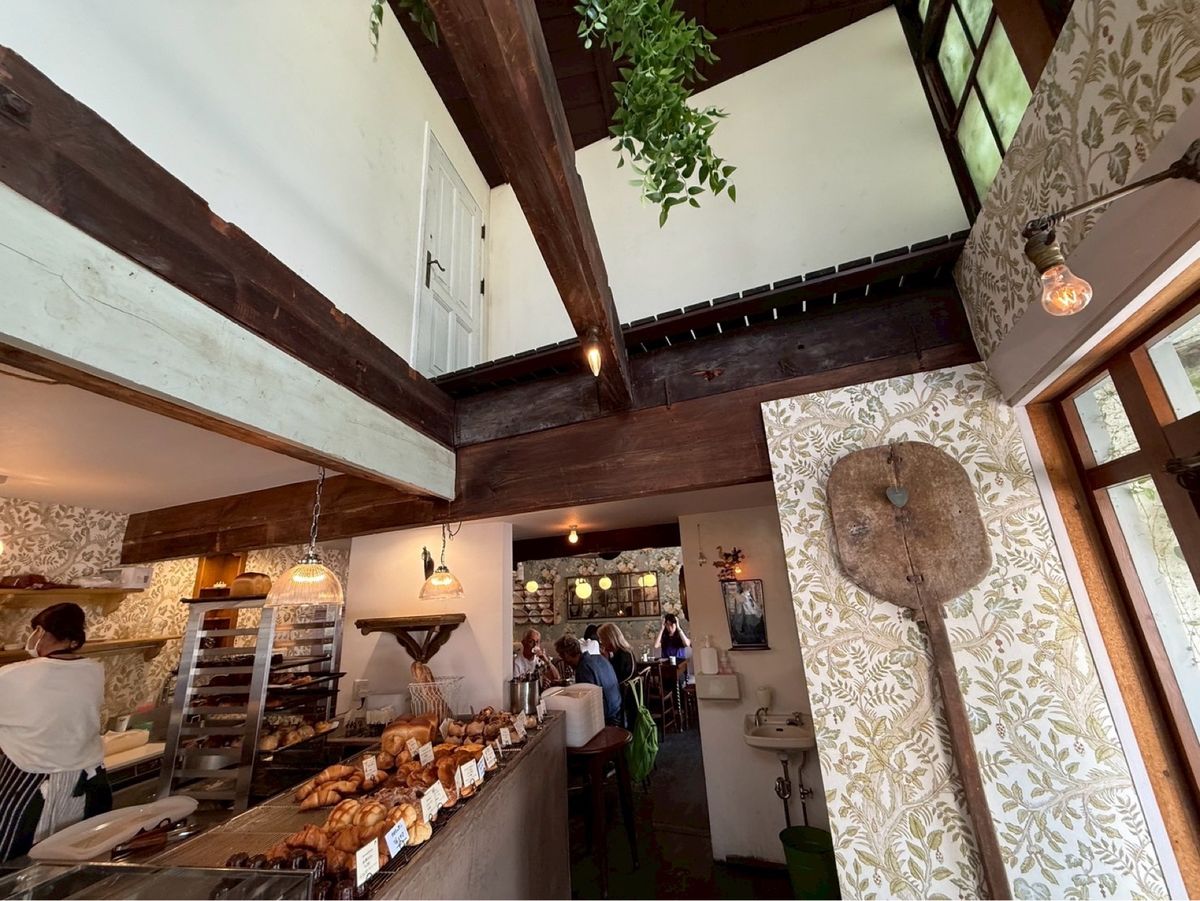 2日目HIMITO
道中でみつけた蔦に囲まれたパン屋さんの雰囲気よかったな...