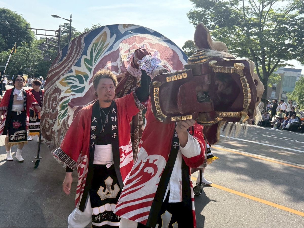 百万石まつりの行列
たまたま公園で間近で控えてる馬をみれた
北野きいさんと...