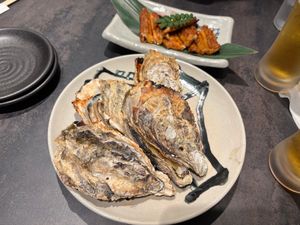 宮島で牡蠣&穴子
マツダスタジアムで交流戦
〆はお好み焼き