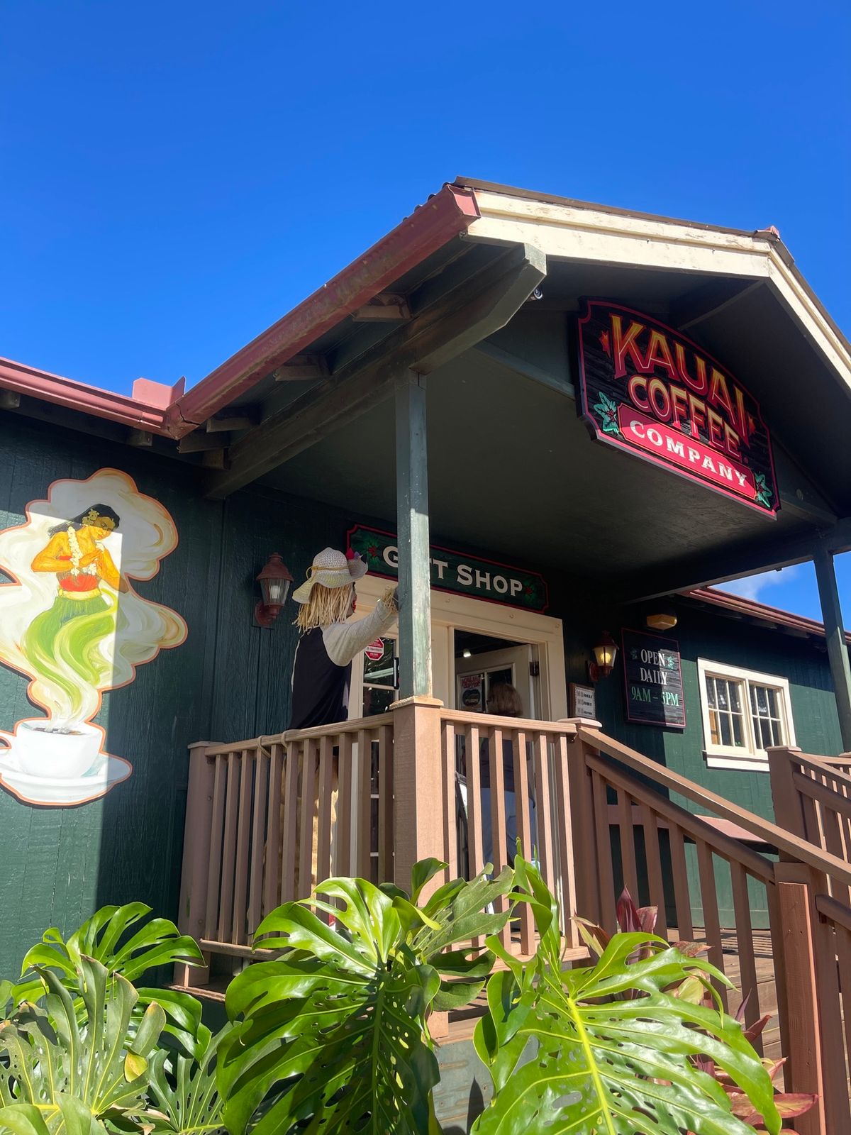 先ずはカウアイコーヒーカンパニーへ