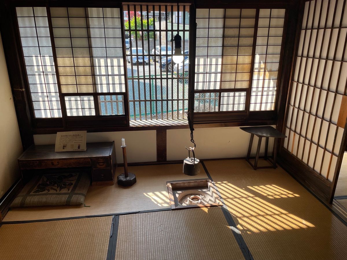 石川啄木が新婚時代を過ごした家。