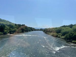 新花巻駅から盛岡駅までは新幹線ではなくて、ローカル線でコトコトと。