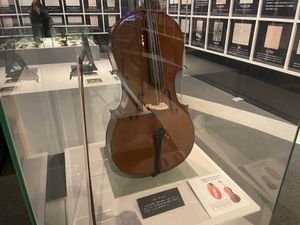 こちらは賢治の作品に関する展示がありました。複写ですが、当時の原稿などが展...