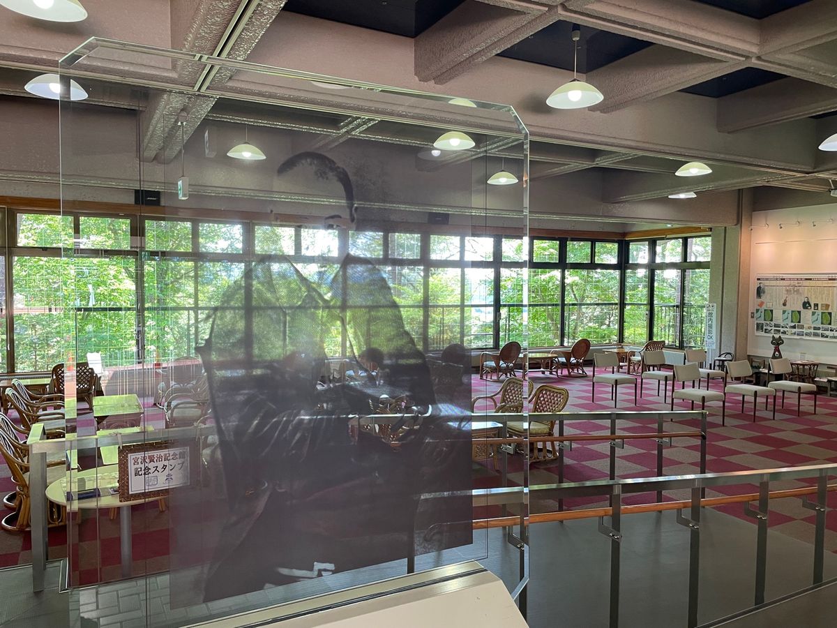 宮沢賢治記念館の喫茶スペースがなかなか素敵でした。