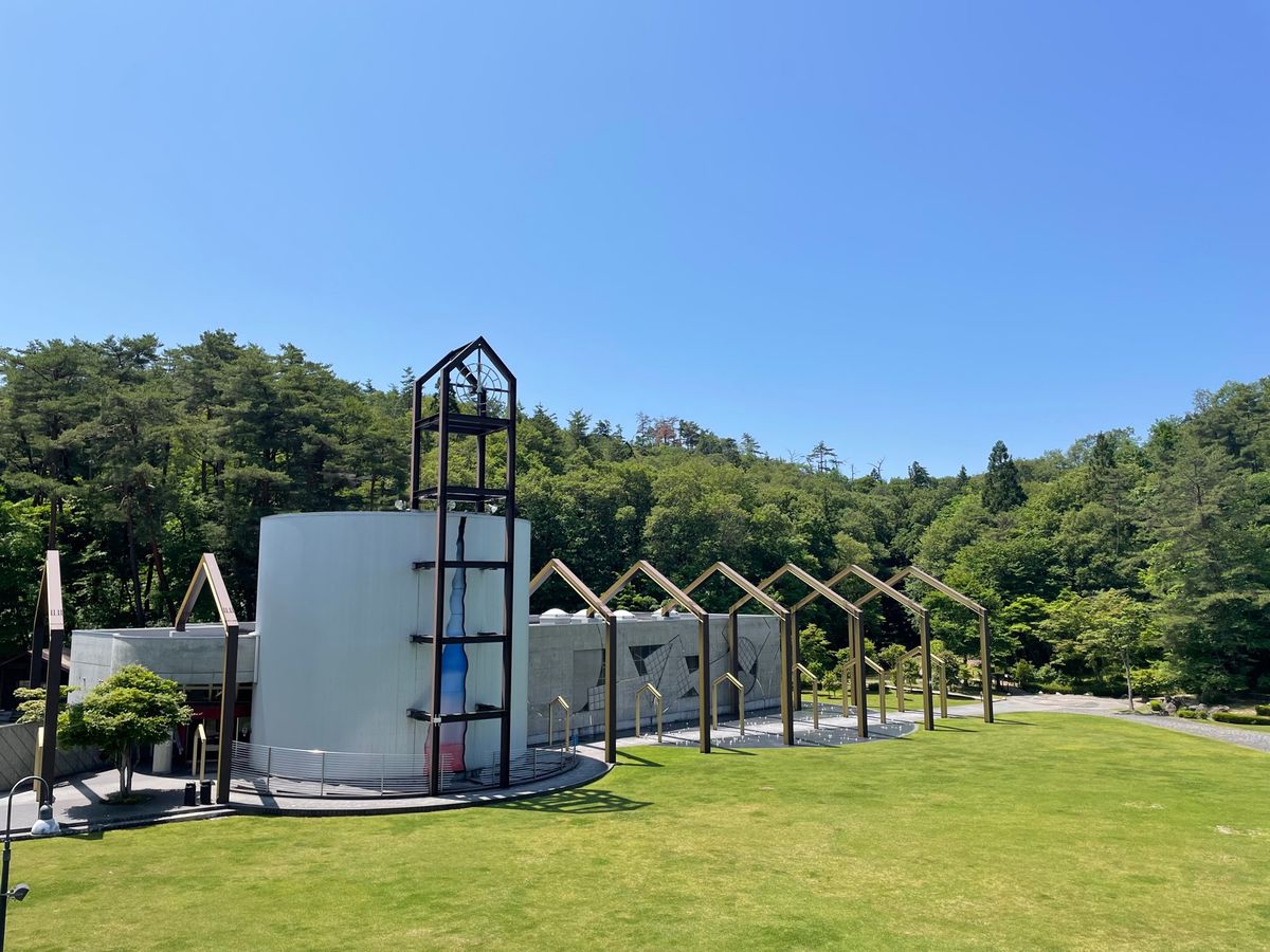 宮沢賢治童話村の中の「賢治の学校」と言う施設。ここだけは有料ですが、宮沢賢...