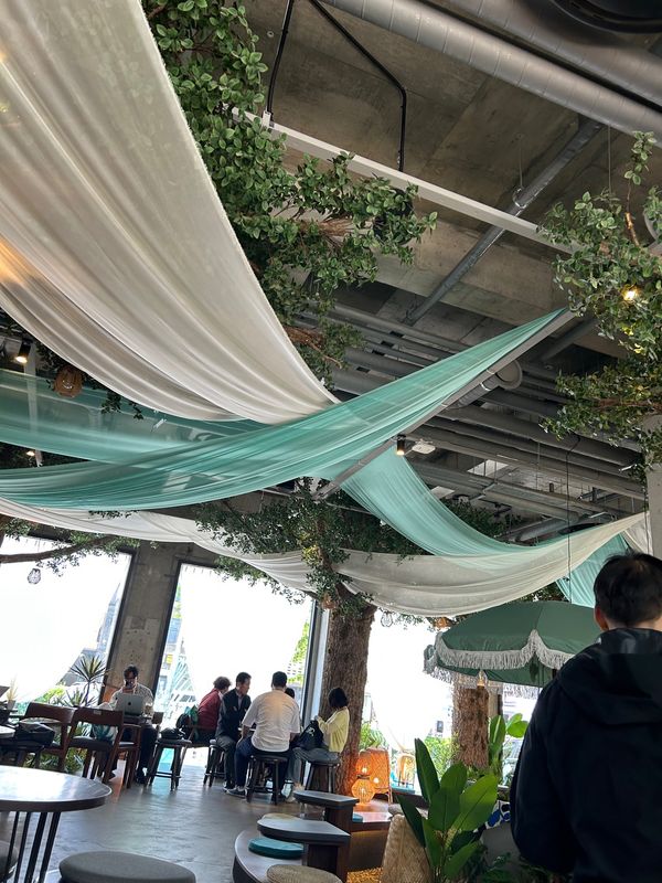 大韓民国 (韓国)・ソウル「韓国2回目一人旅」の写真：その後、カフェに行きました。韓国の人はほ...