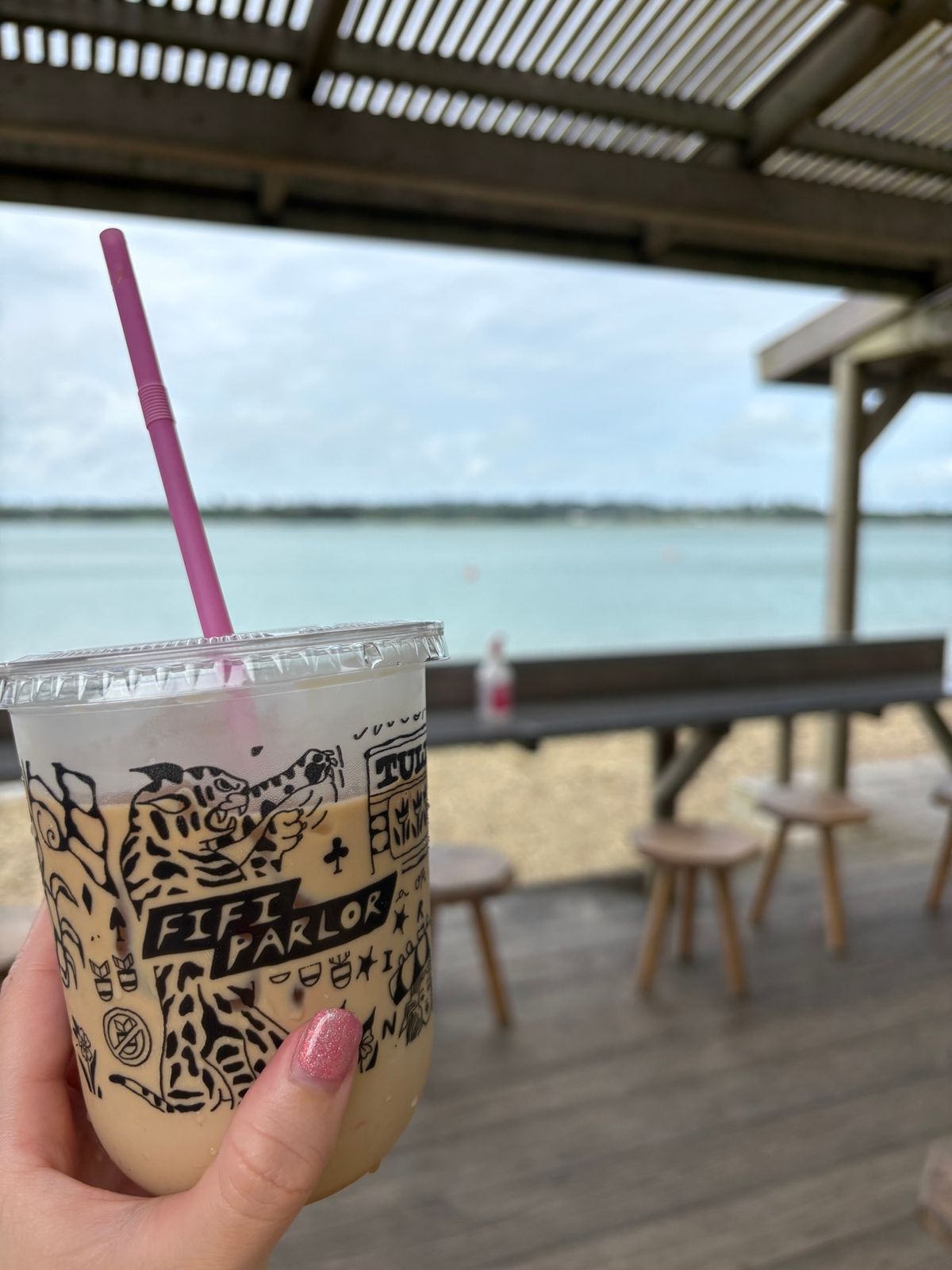 2日目は自由行動日で車使わない予定だったので前日の夜は近くの洞窟に行こうっ...