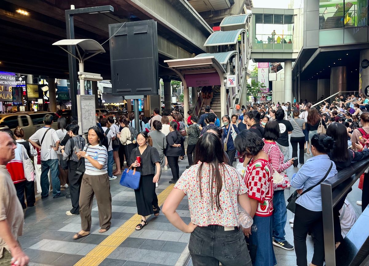 3/28 ミャンマーでM7.7の地震
丁度 その時 レンタカーをスワナンプ...