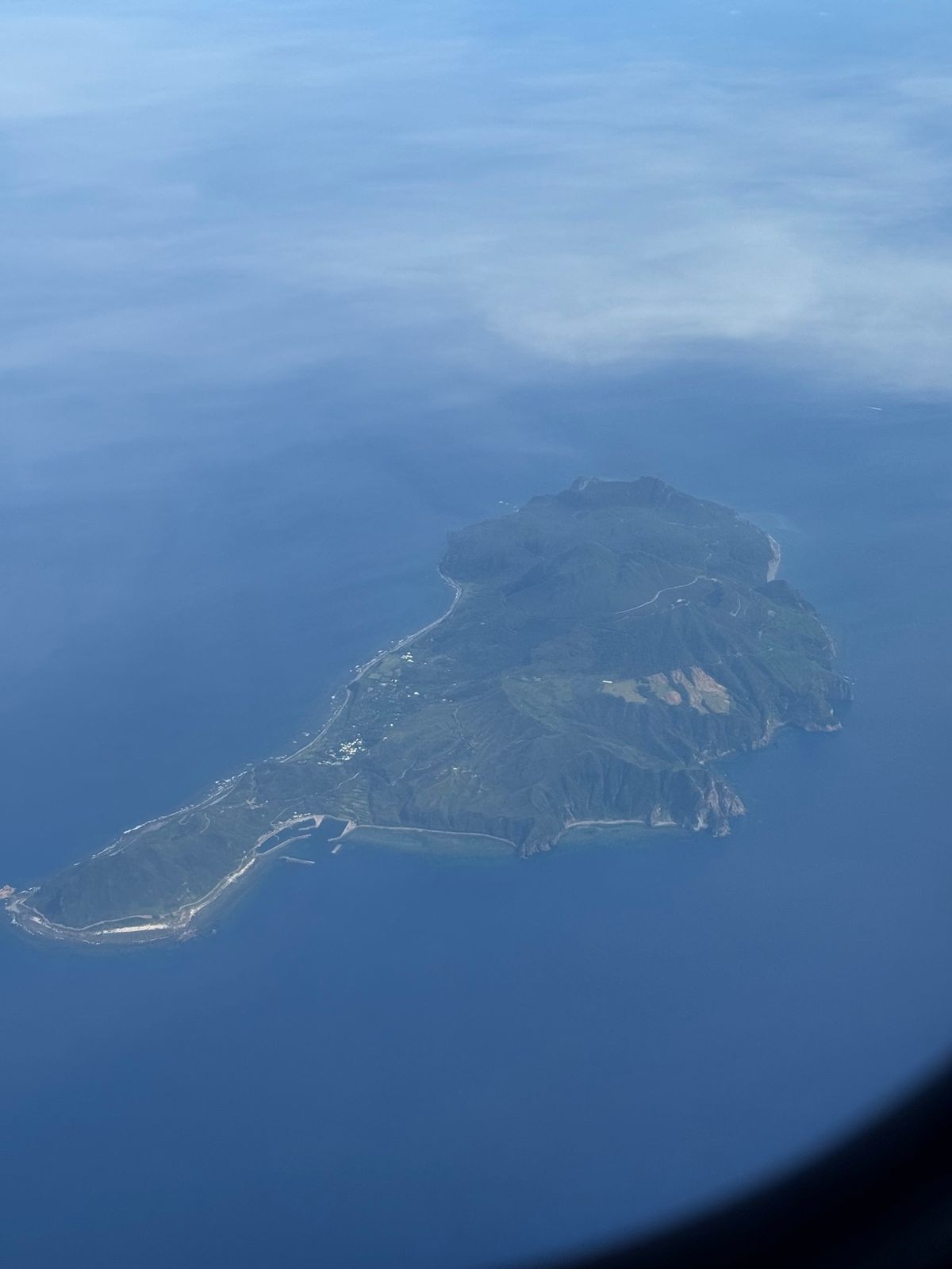 徳之島空港
●鹿児島から徳之島空港へは便によってジェット機ではない！
●徳...