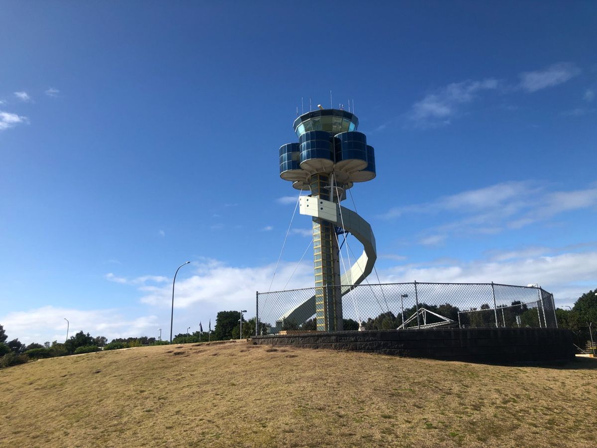 レンタカーで空港外周へ