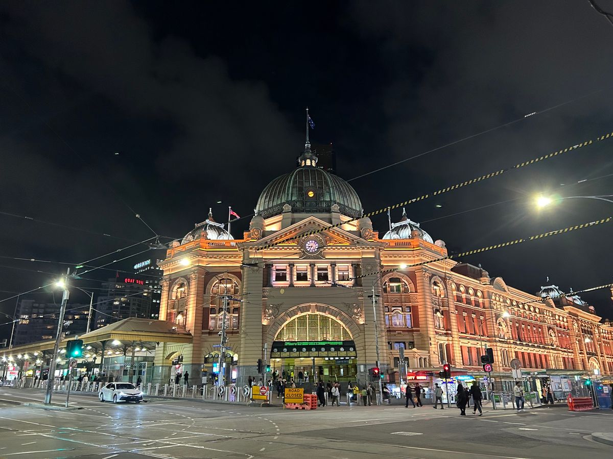 夜景とステーキと飲み物最高🥳
ステーキの満腹度ー👍