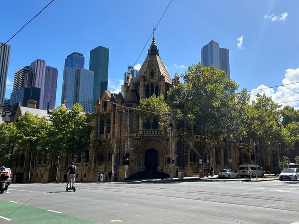 オーストラリア連邦・メルボルン「オーストラリア」の写真：1枚目の写真の建物は確か元刑務所だった気...