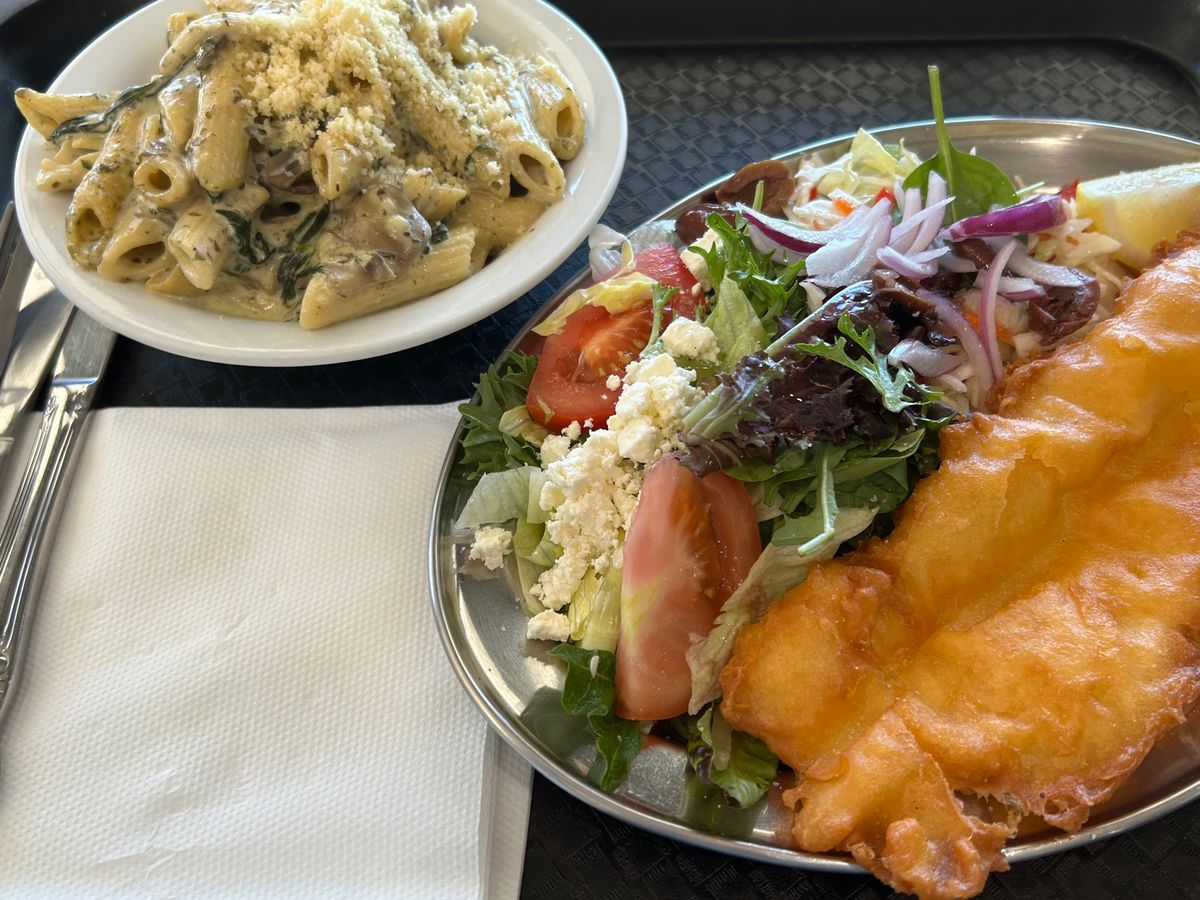 シャーク＆サラダ食べた！！
初めての鮫😋
野生のコアラ見れた·͜·ᰔᩚ