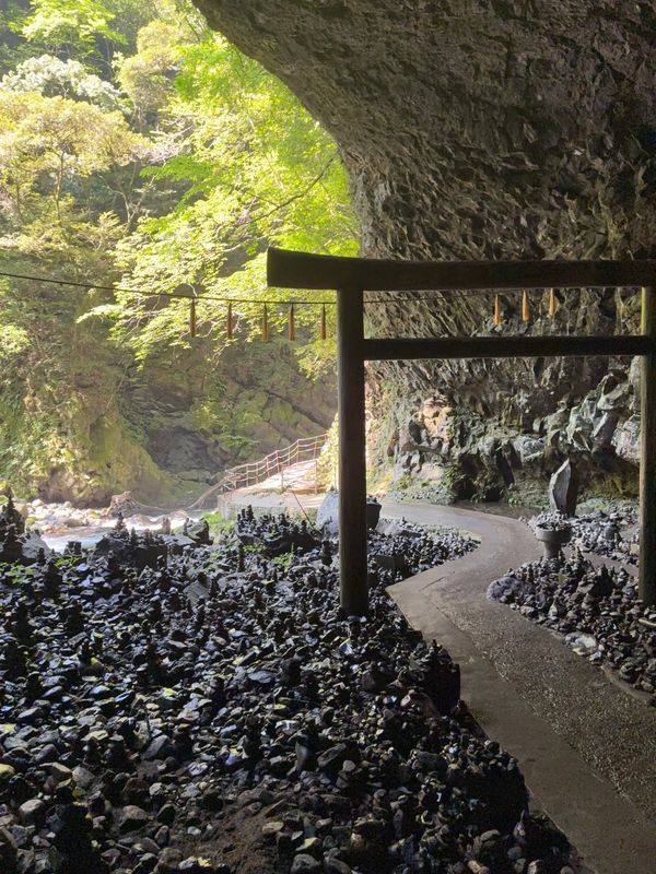 「宮崎、熊本」の写真：天岩戸
