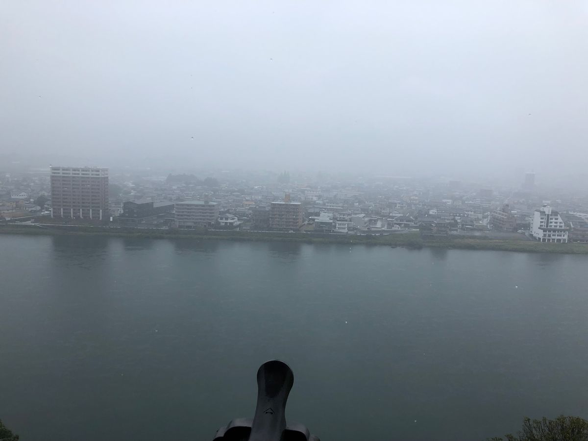 熱田神宮→真清田神社→犬山城
雨で景色良くなった。リベンジしたい