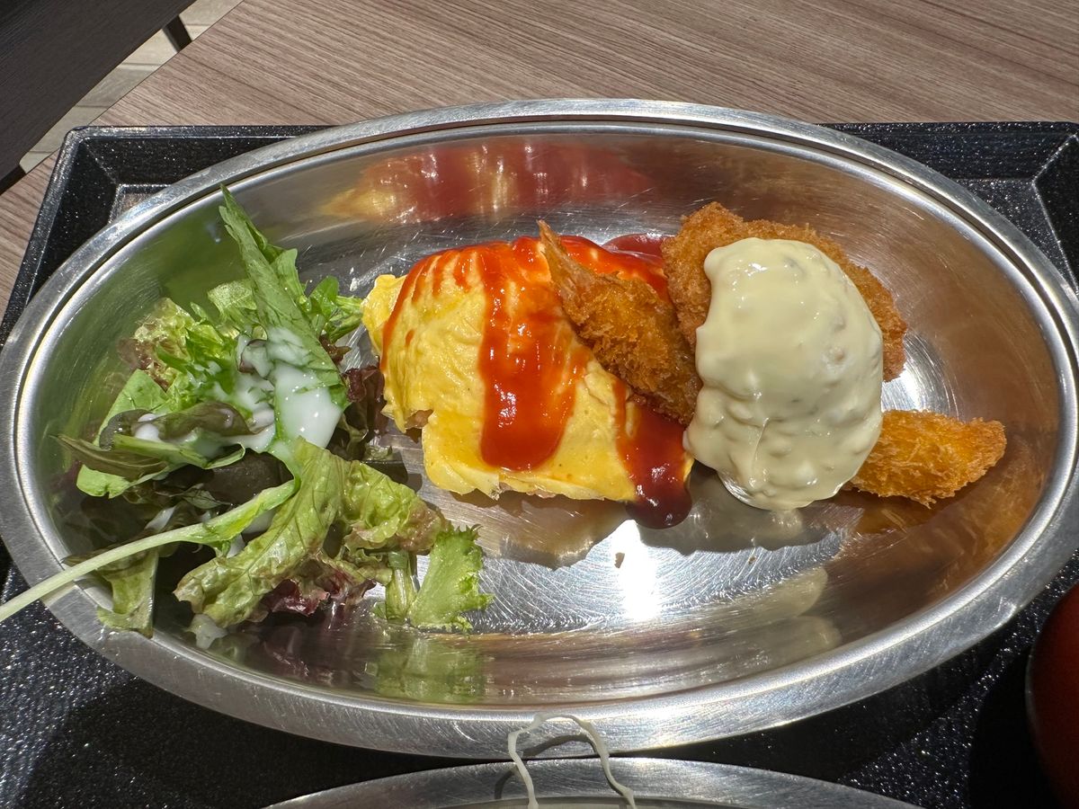 7/2 加賀出張
加賀グルメ満喫
能登牛豚丼、金沢カレー、ハントンライス、海鮮