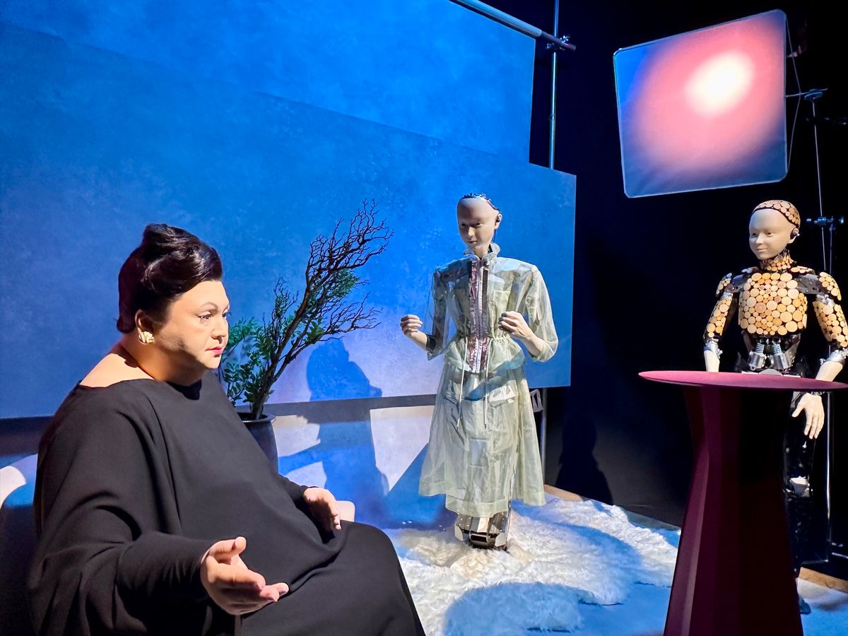 マツコデラックスさんのアンドロイドは指先まで動いて、本当にリアルでした。
...