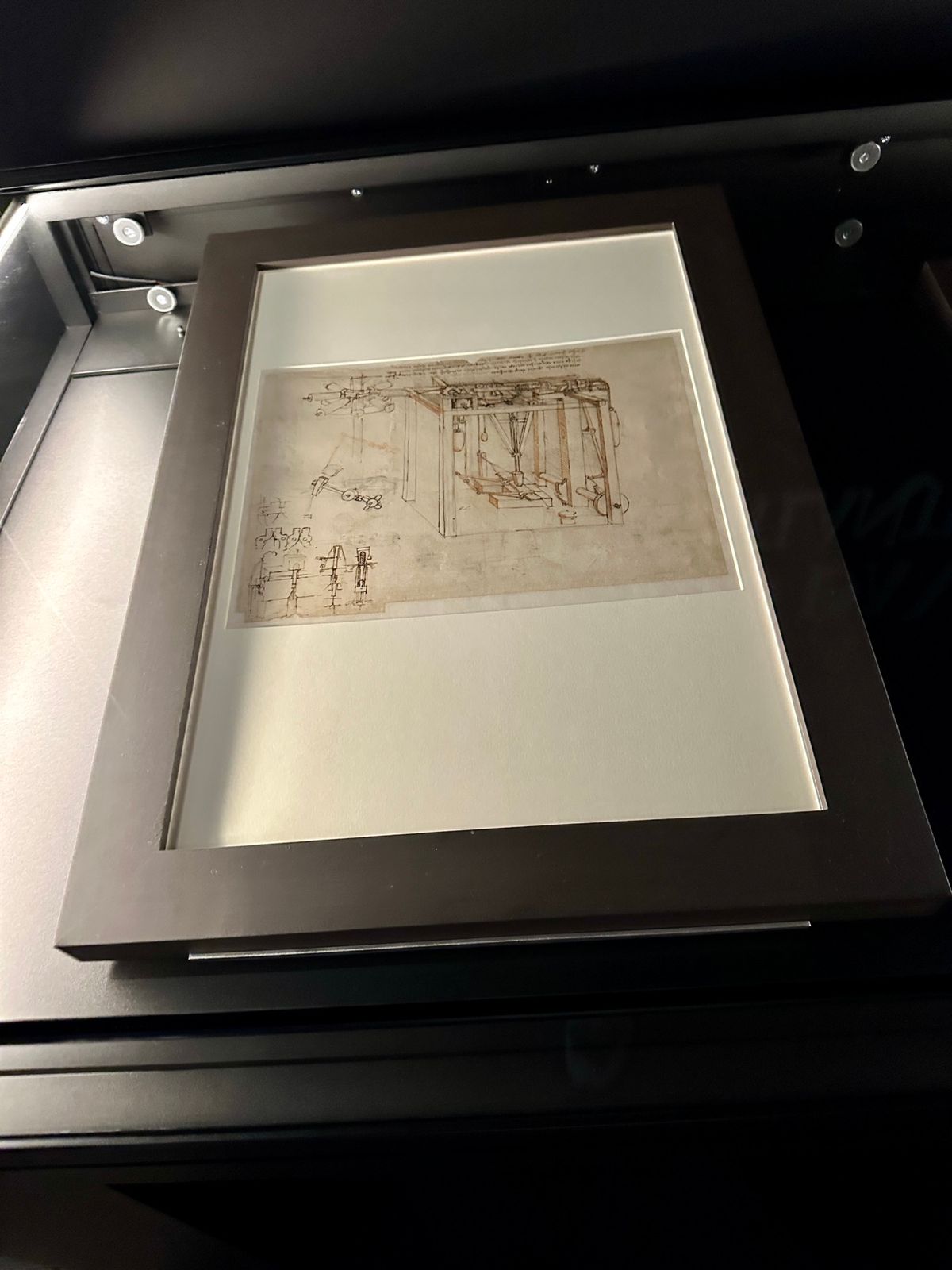 これも今回の目玉の一つ

レオナルド・ダ・ヴィンチのアトランティコ手稿（ダ...