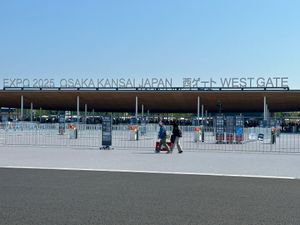 カナダ人妻が暑すぎるからもういいとの事で、3時には撤退しました。
カナダ館...