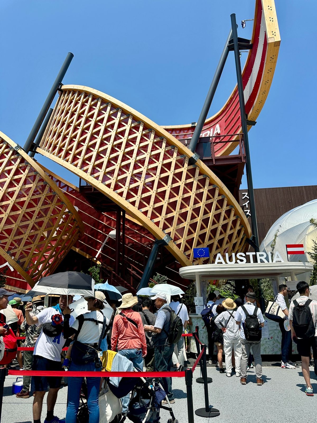 ポルトガル館は、伝統的なタイルのアズレージョで懐かしい思い出です。