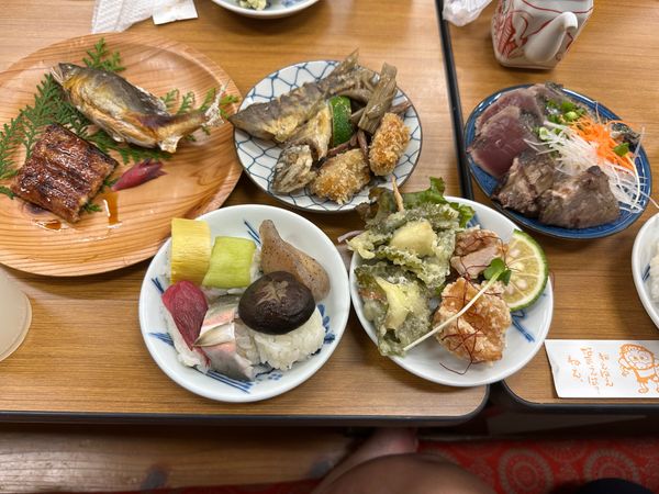 日本・高知県「馬路村マラソン」の写真：馬路温泉でマラソン前夜祭
