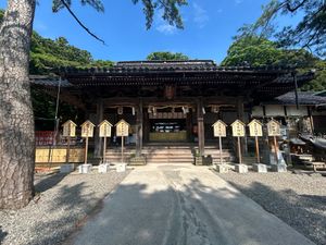 📍石浦神社
お守りが作れちゃうところ！
勾玉の形の石？床？石畳？みたいなの...