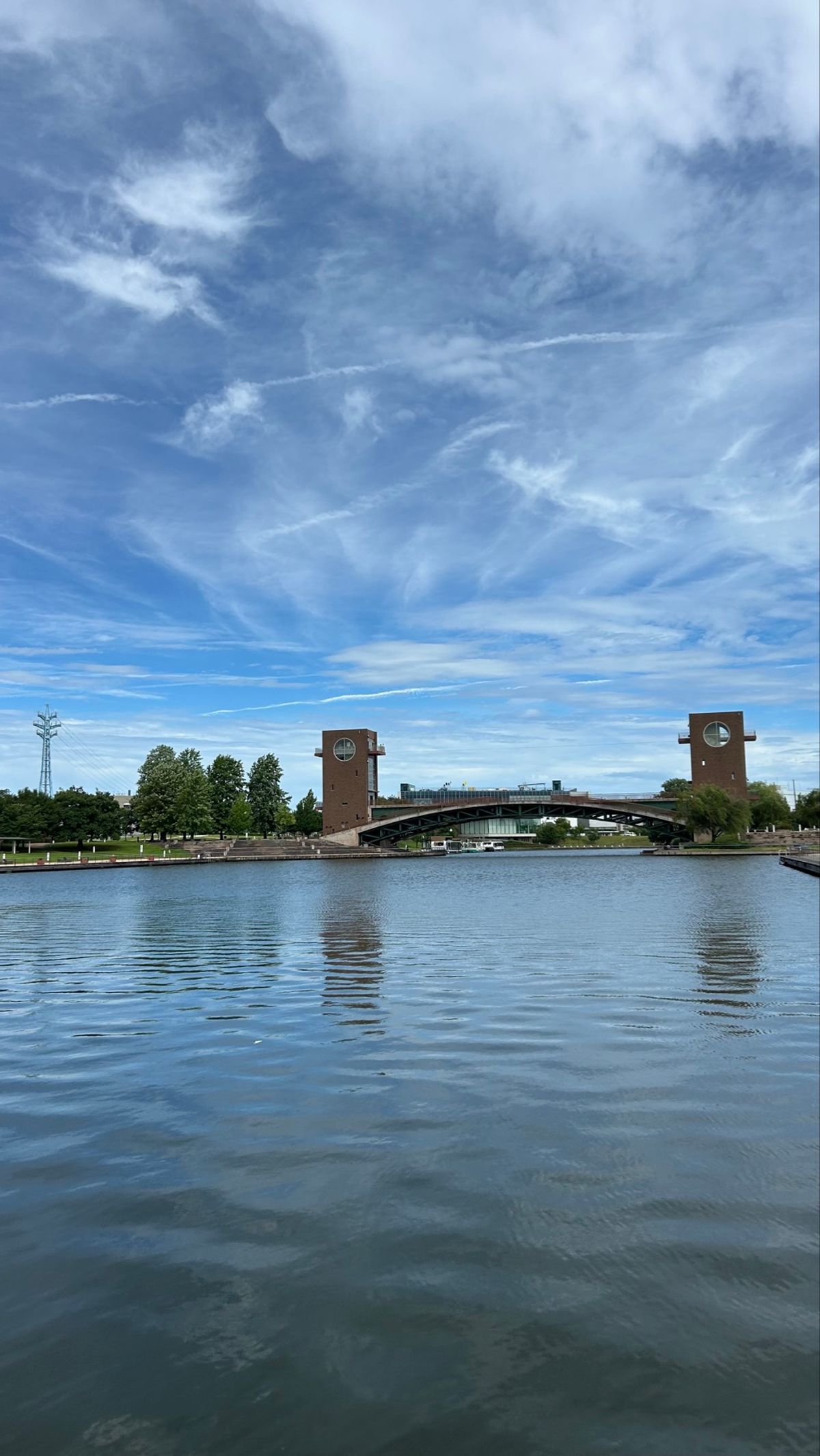 ラストデイ！
まずは、朝イチ日本一美しいスタバへ！
ほんとに綺麗だった✨
...