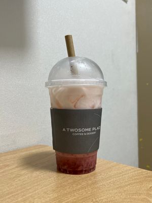 京東スターバックス、日本には無いメニュー。
冷麺は、セットメニューは1日2...