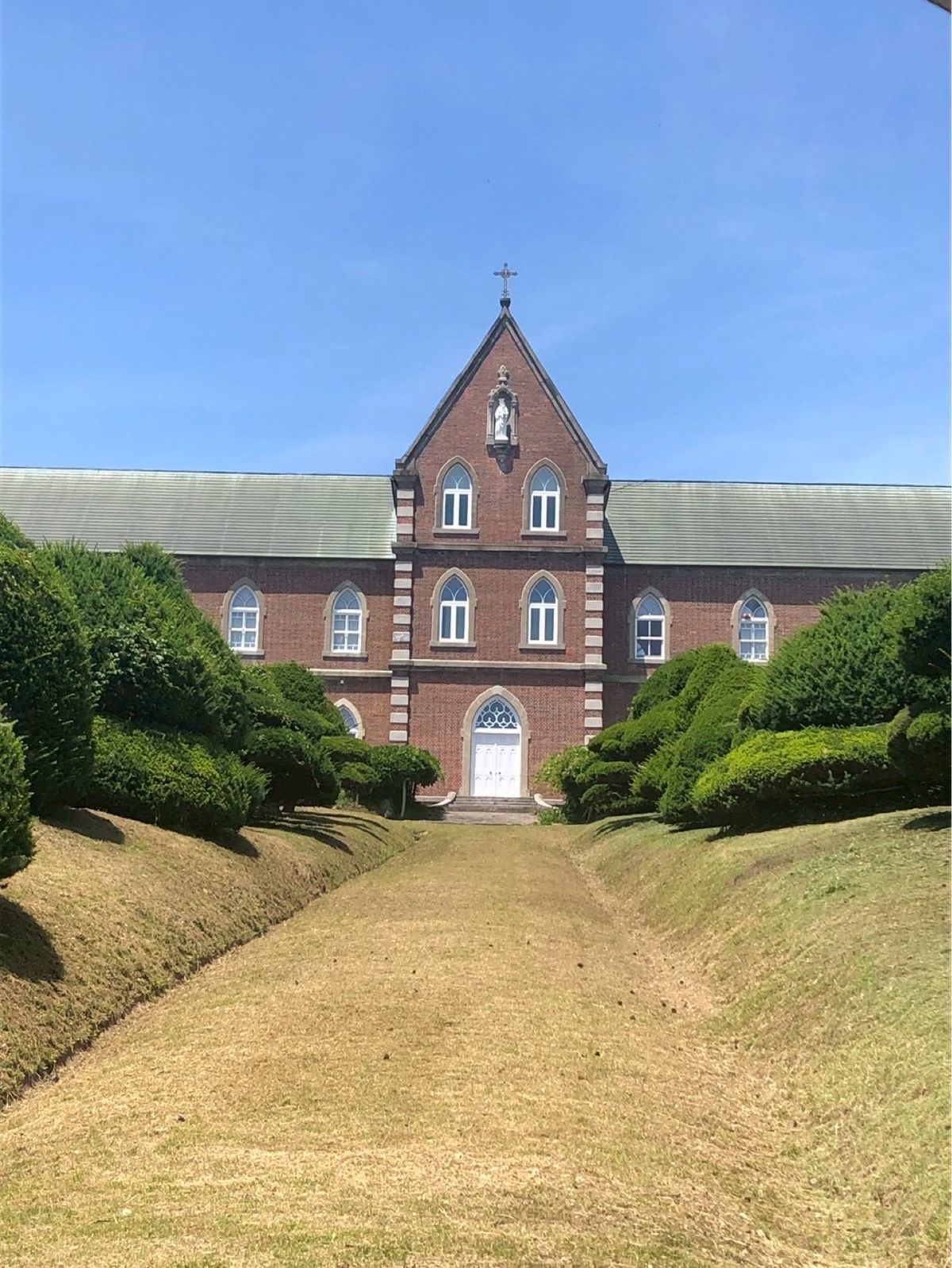道の駅ウトナイ湖から長万部のカニ飯を食べて函館へ。トラピスト修道院を見学し...