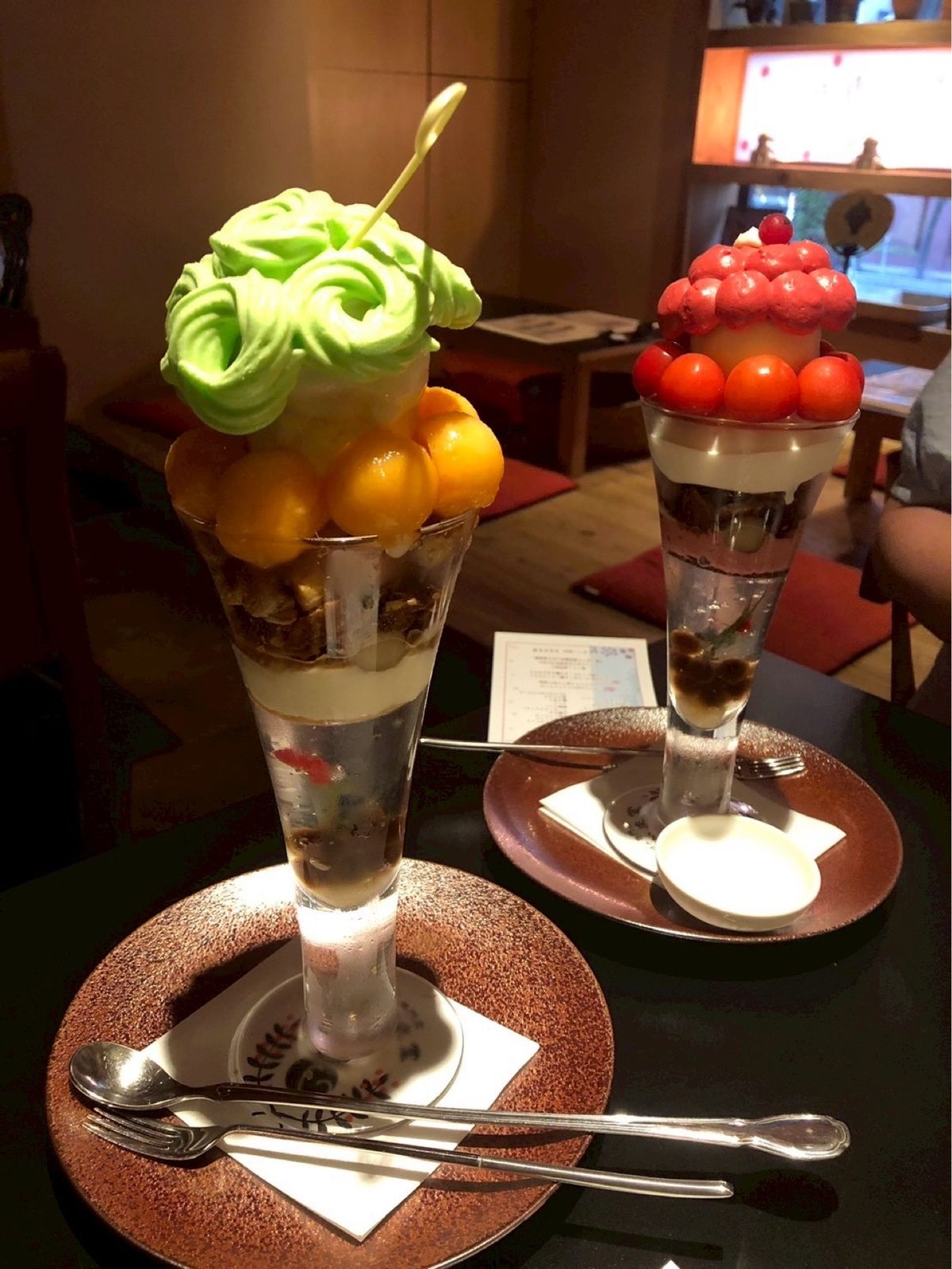 函館といえば朝市。海鮮丼をいただきました。その後大沼公園でセグウェイツアー...