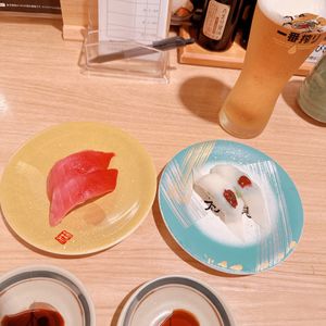 6月13日
寿し一貫
★★★★★

高知にある地元の回転寿司！
まずお寿司...